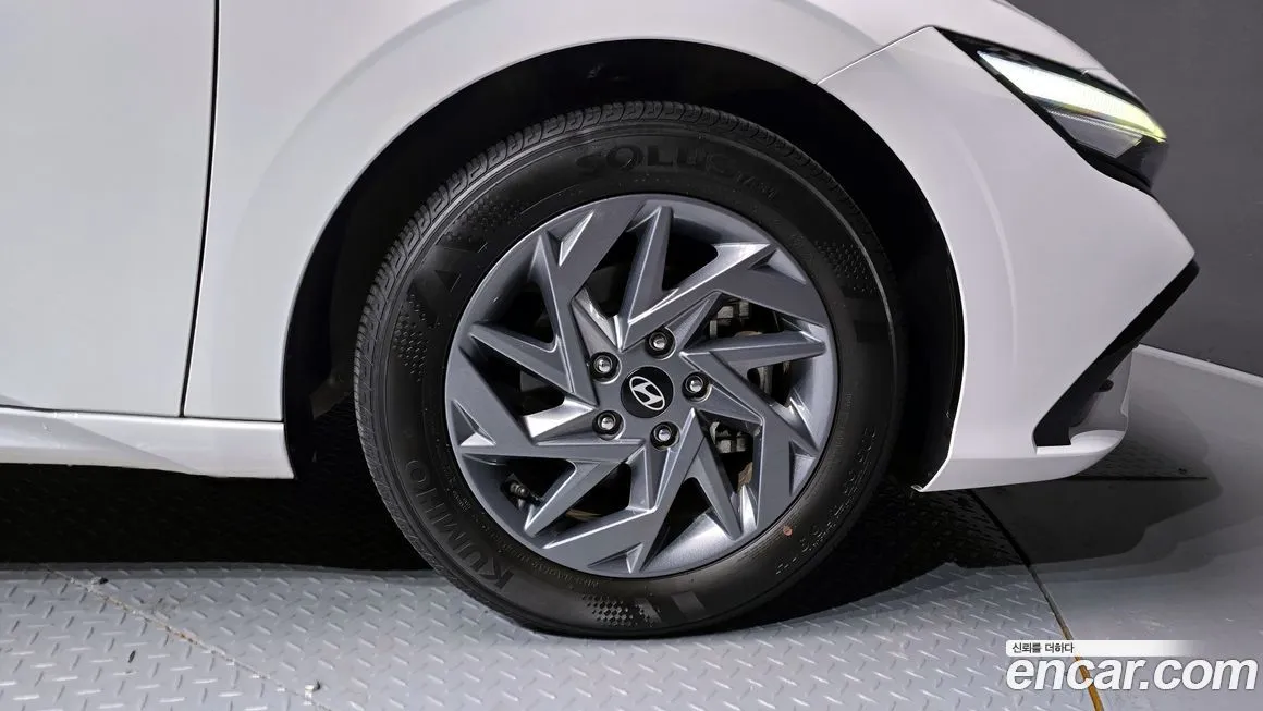 Hyundai AVANTE 2024 из KR, фото 2