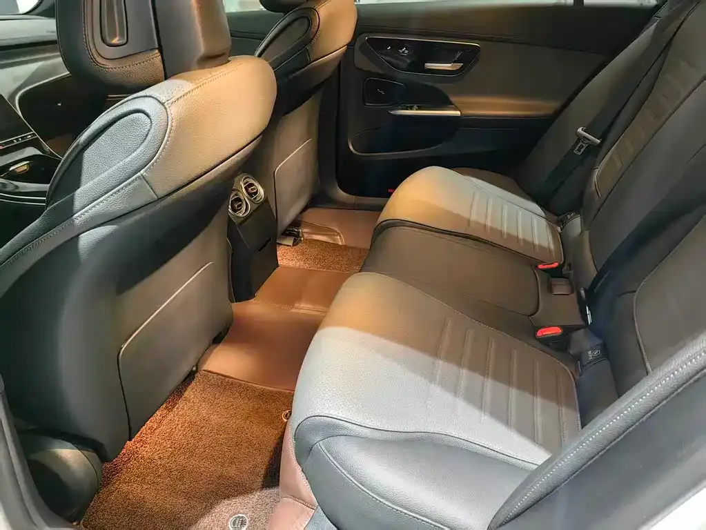 Mercedes-Benz C-Class 2023 из CN, фото 2