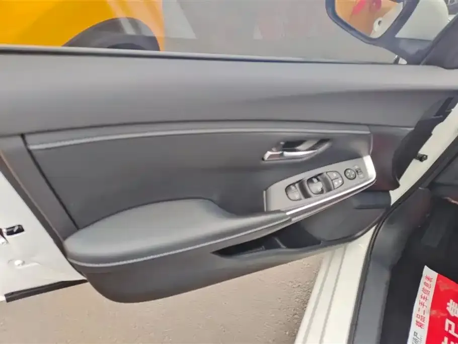 Nissan Sylphy 2023 из CN, фото 6