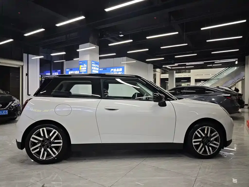 MINI Cooper EV 2026 из CN, фото 6