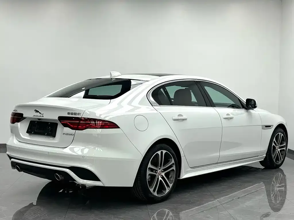 Jaguar XEL 2023 из CN, фото 7