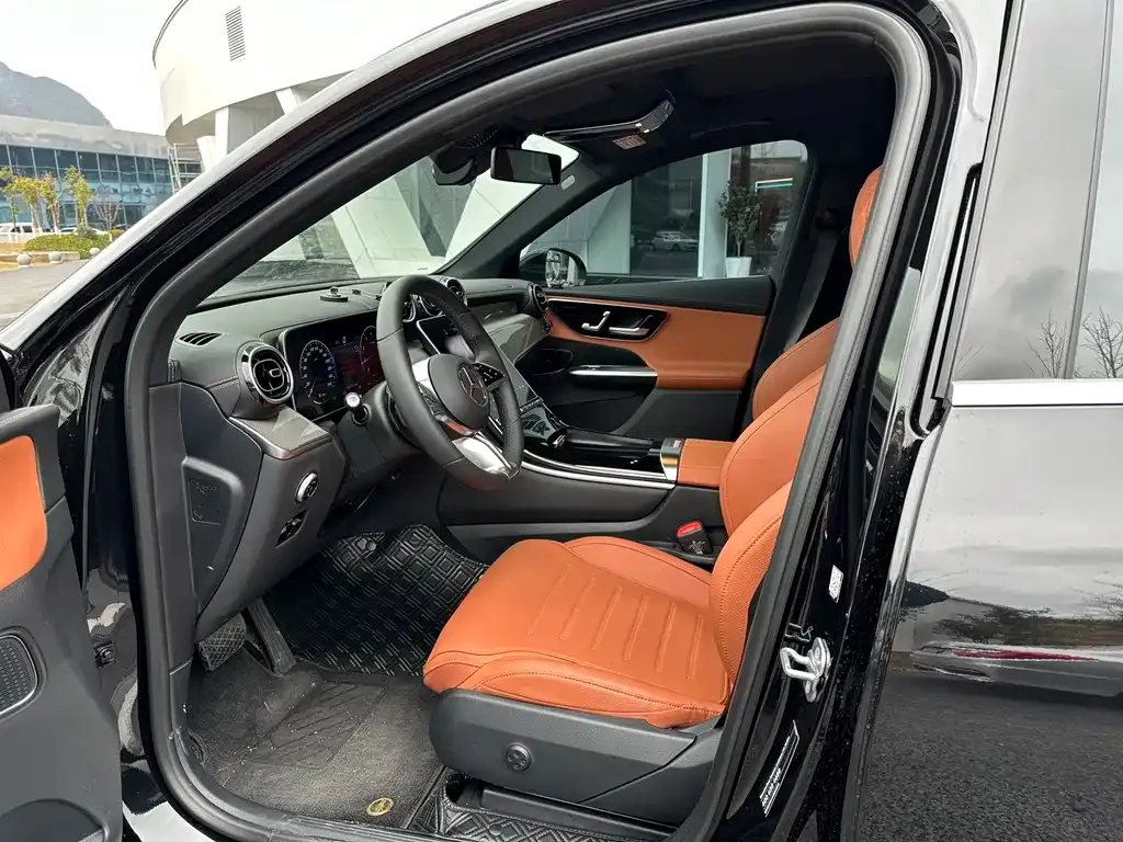 Mercedes-Benz GLC 2024 из CN, фото 6