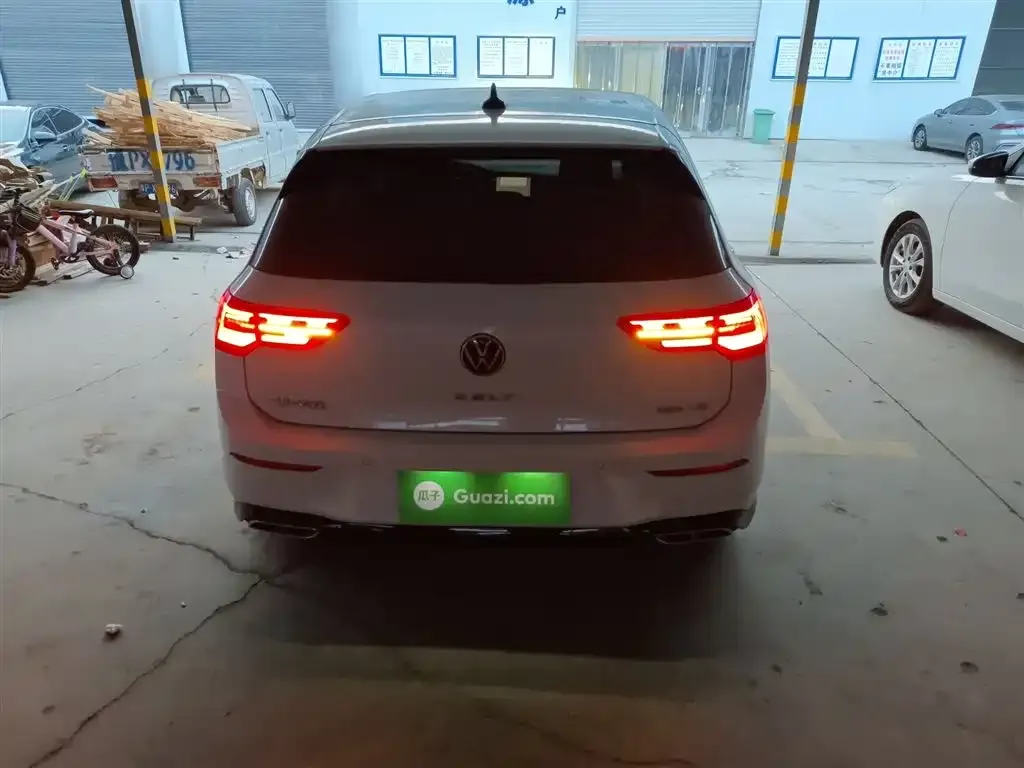 Volkswagen Golf 2022 из CN, фото 10