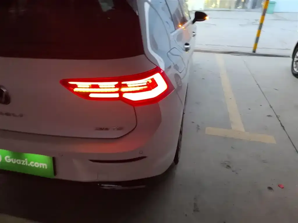 Volkswagen Golf 2022 из CN, фото 3