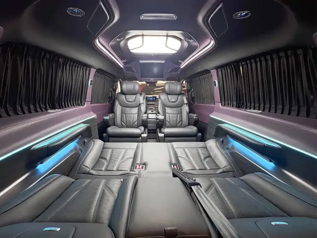 Mercedes-Benz V-Class 2022 из CN, фото 3