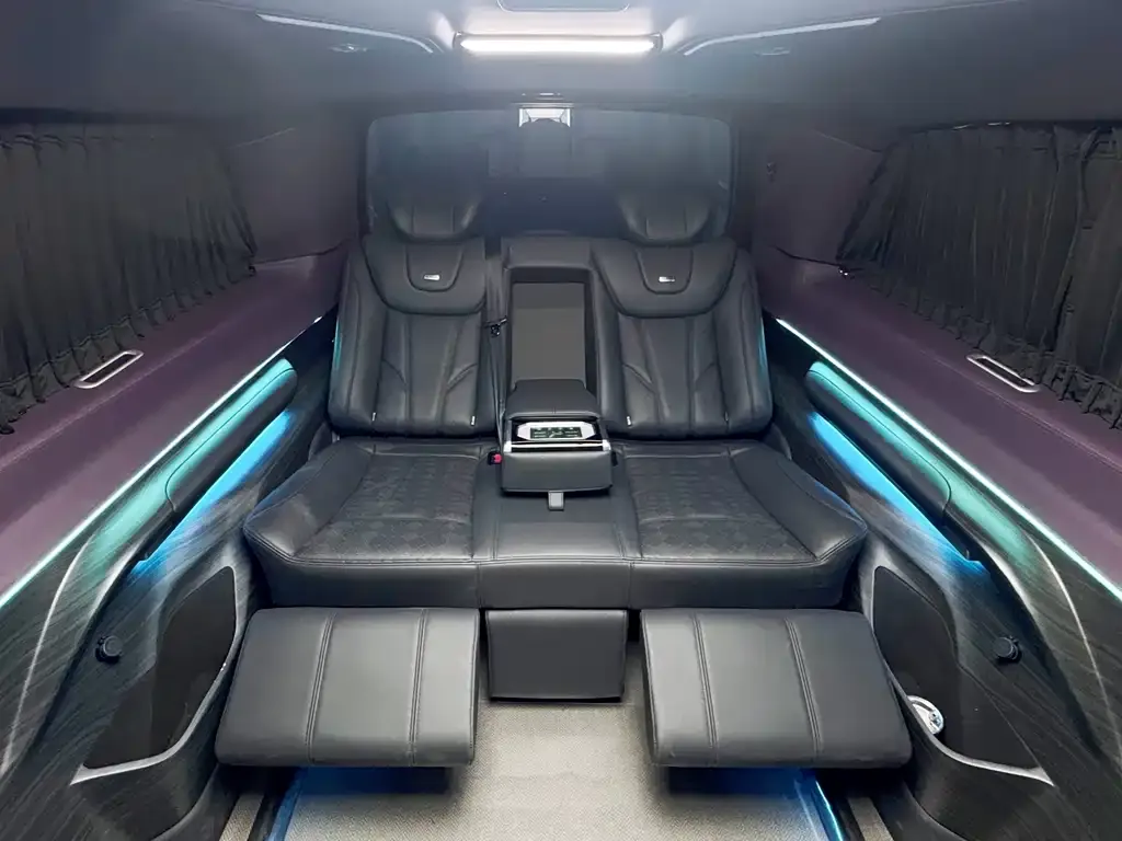 Mercedes-Benz V-Class 2022 из CN, фото 6