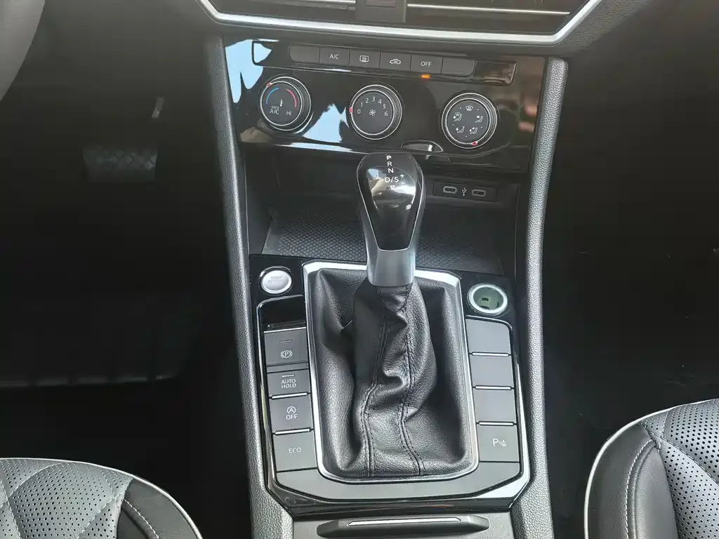Volkswagen Sagitar 2023 из CN, фото 7