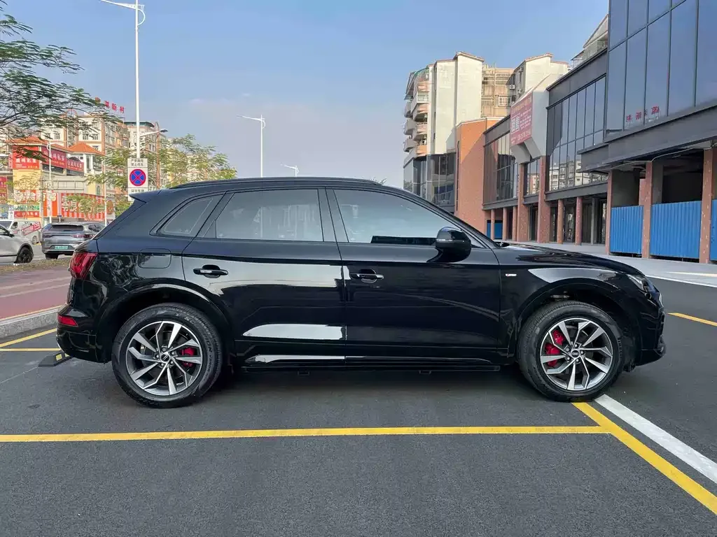 Audi Q5L 2024 из CN, фото 6