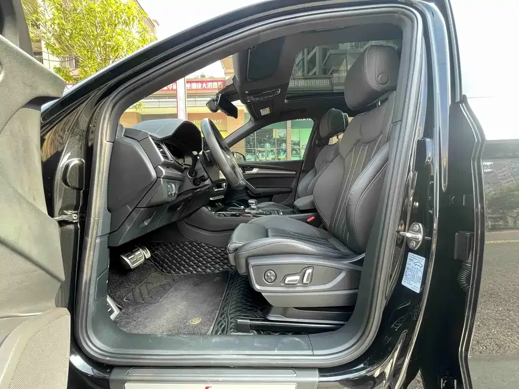 Audi Q5L 2024 из CN, фото 4