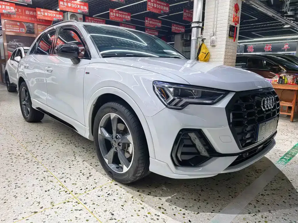 Audi Q3 2023 из CN, фото 7