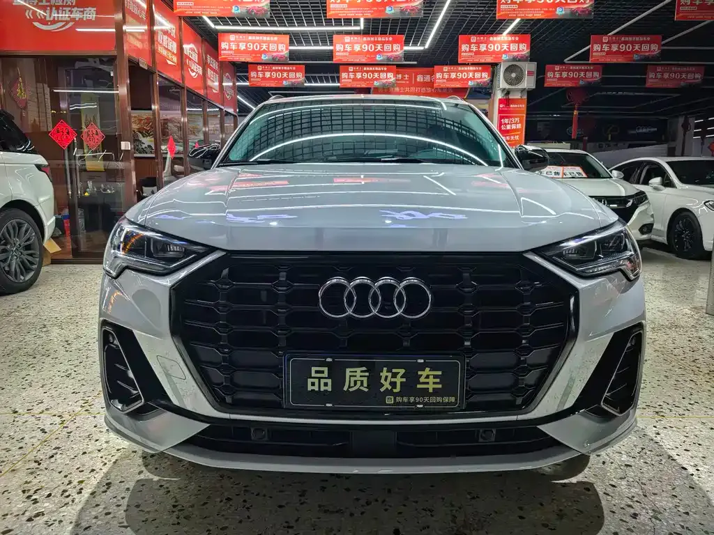 Audi Q3 2023 из CN, фото 4