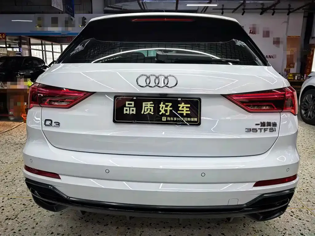 Audi Q3 2023 из CN, фото 8