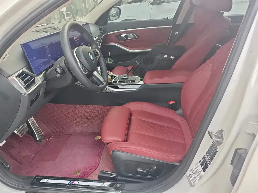 BMW 3 Series 2024 из CN, фото 3