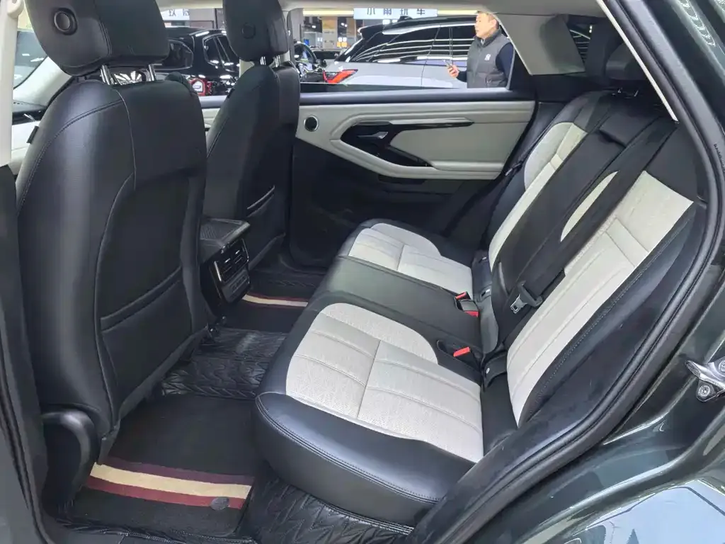 Land Rover Evoque 2022 из CN, фото 4