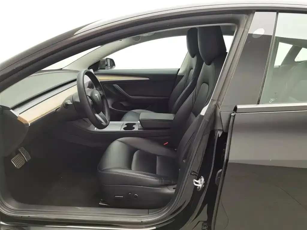 Tesla Model 3 2022 из CN, фото 4