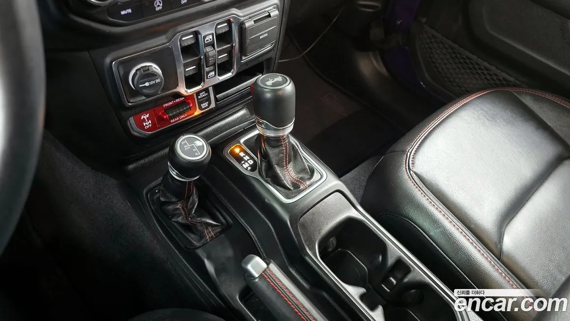 Jeep Wrangler 2023 из KR, фото 2