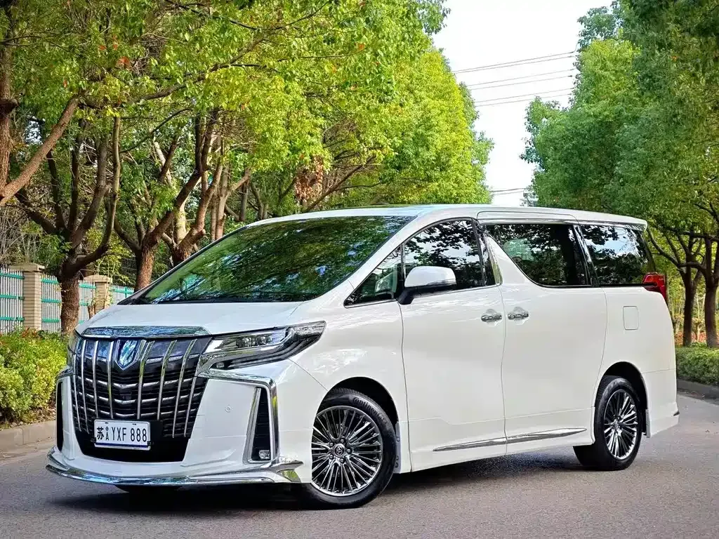 Toyota Alphard 2022 из CN, фото 9