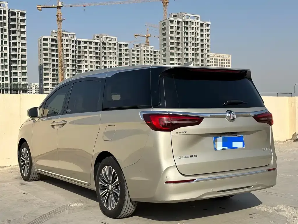 Buick GL8 2023 из CN, фото 10