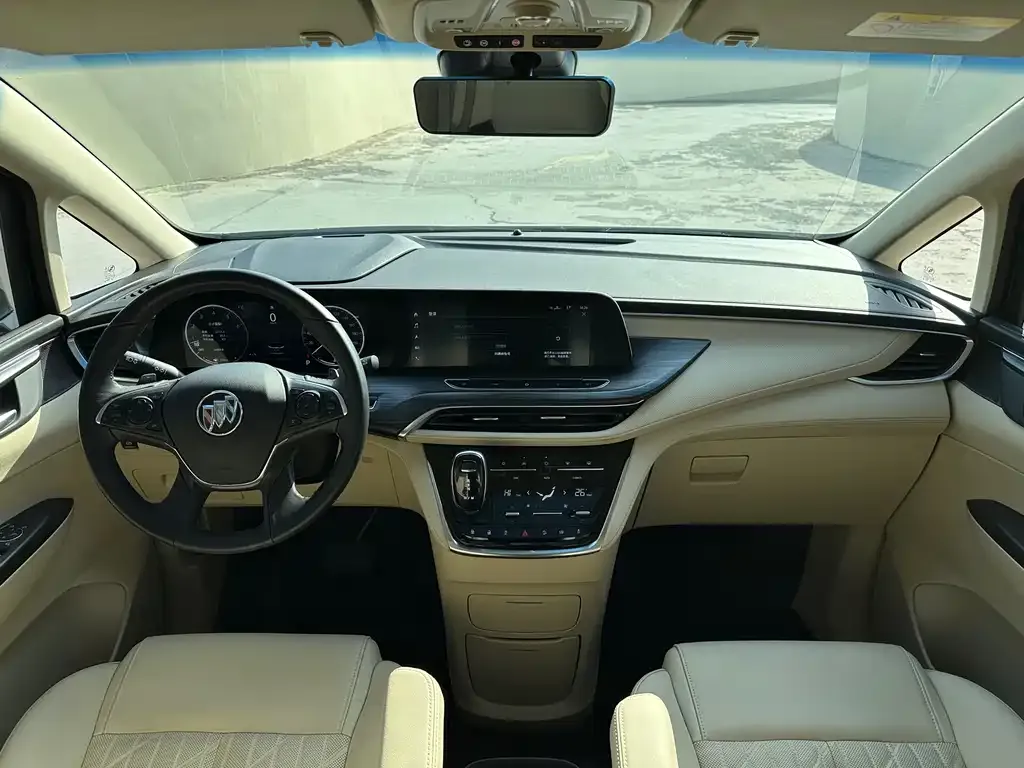 Buick GL8 2023 из CN, фото 2
