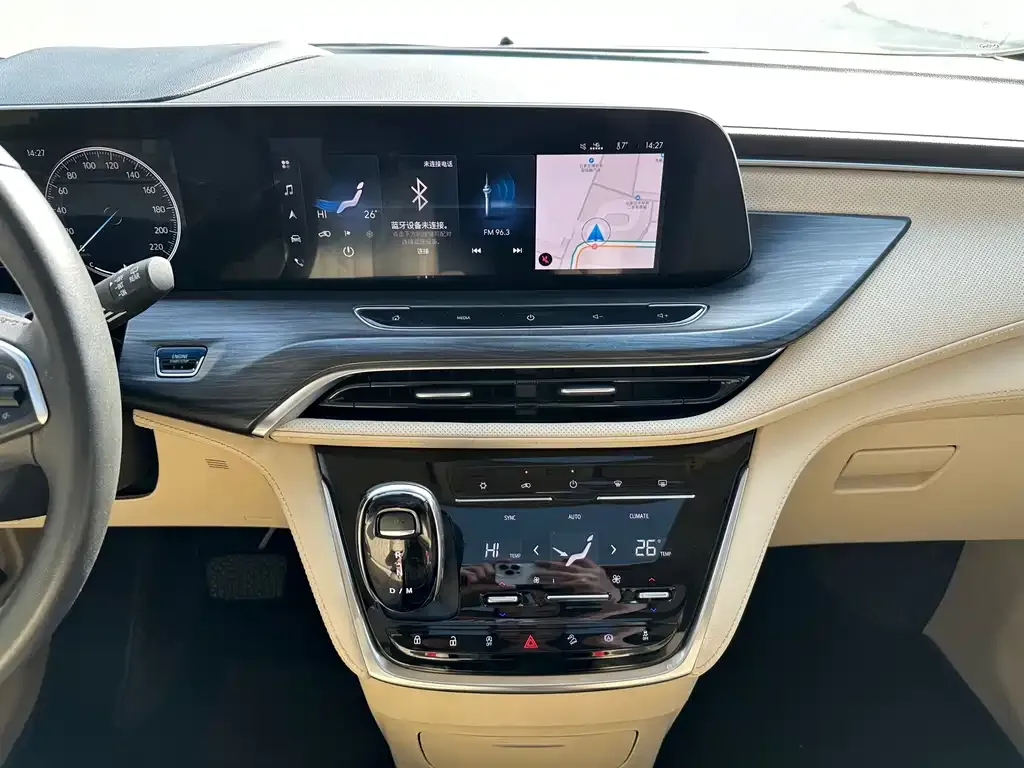 Buick GL8 2023 из CN, фото 3