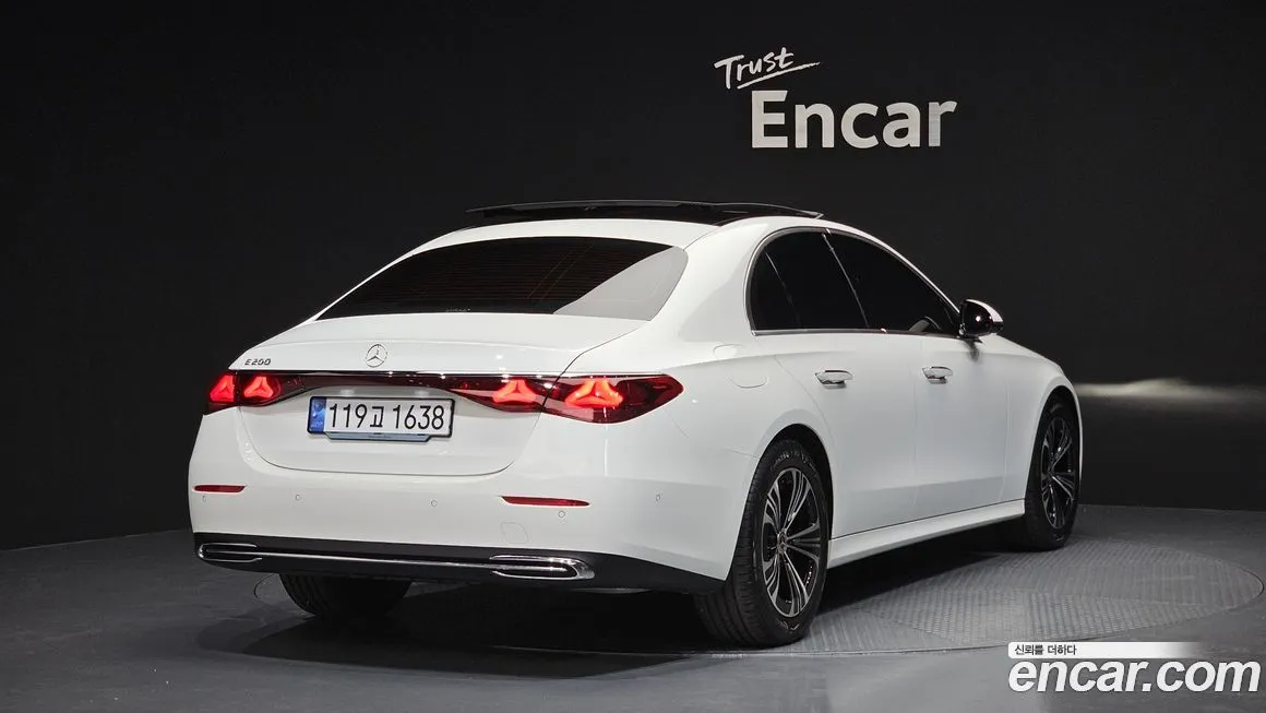 Mercedes-Benz E-Class 2024 из KR, фото 3
