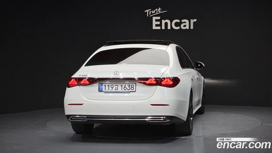 Mercedes-Benz E-Class 2024 из KR, фото 4