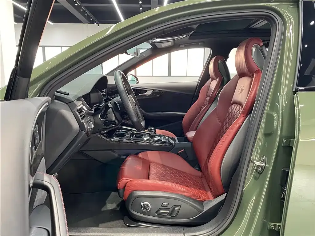 Audi S4 2023 из CN, фото 6