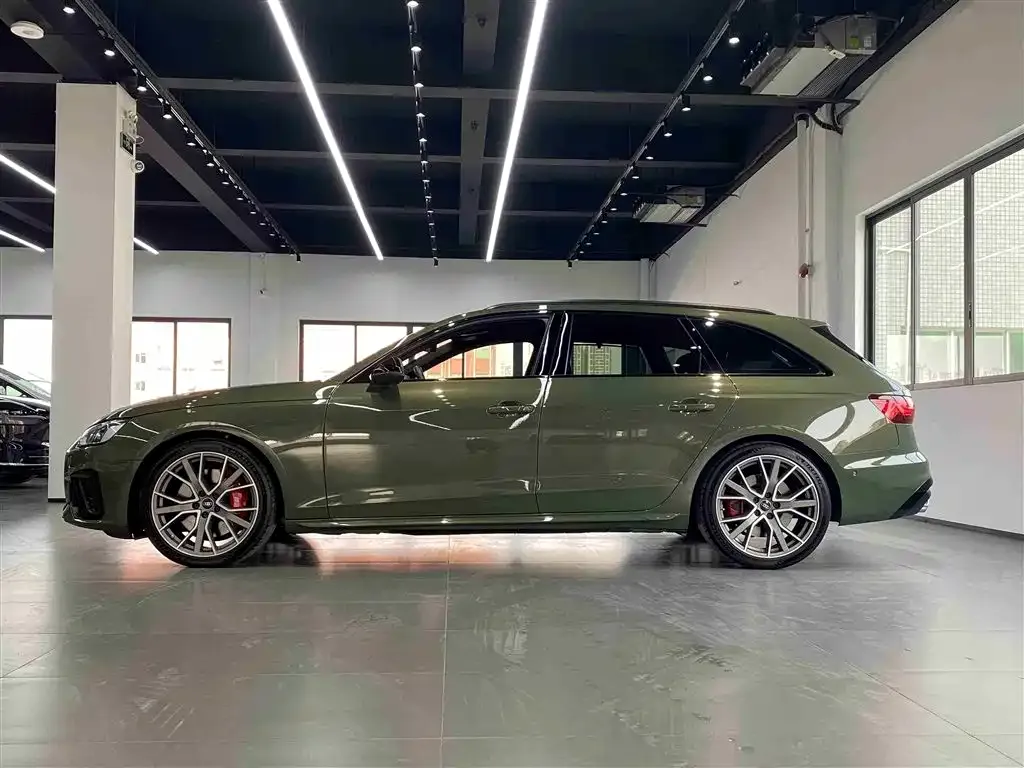 Audi S4 2023 из CN, фото 4
