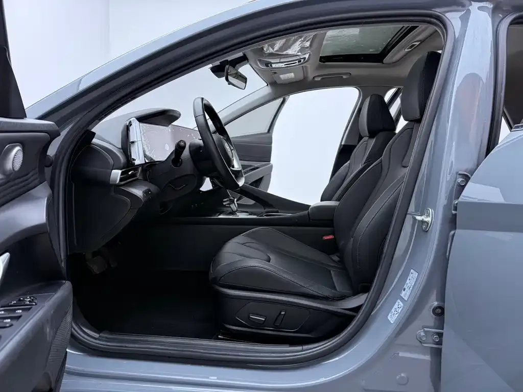 Hyundai Elantra 2021 из CN, фото 7