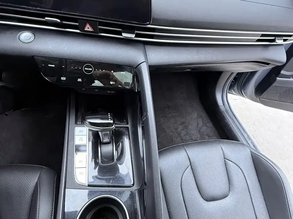 Hyundai Elantra 2021 из CN, фото 5