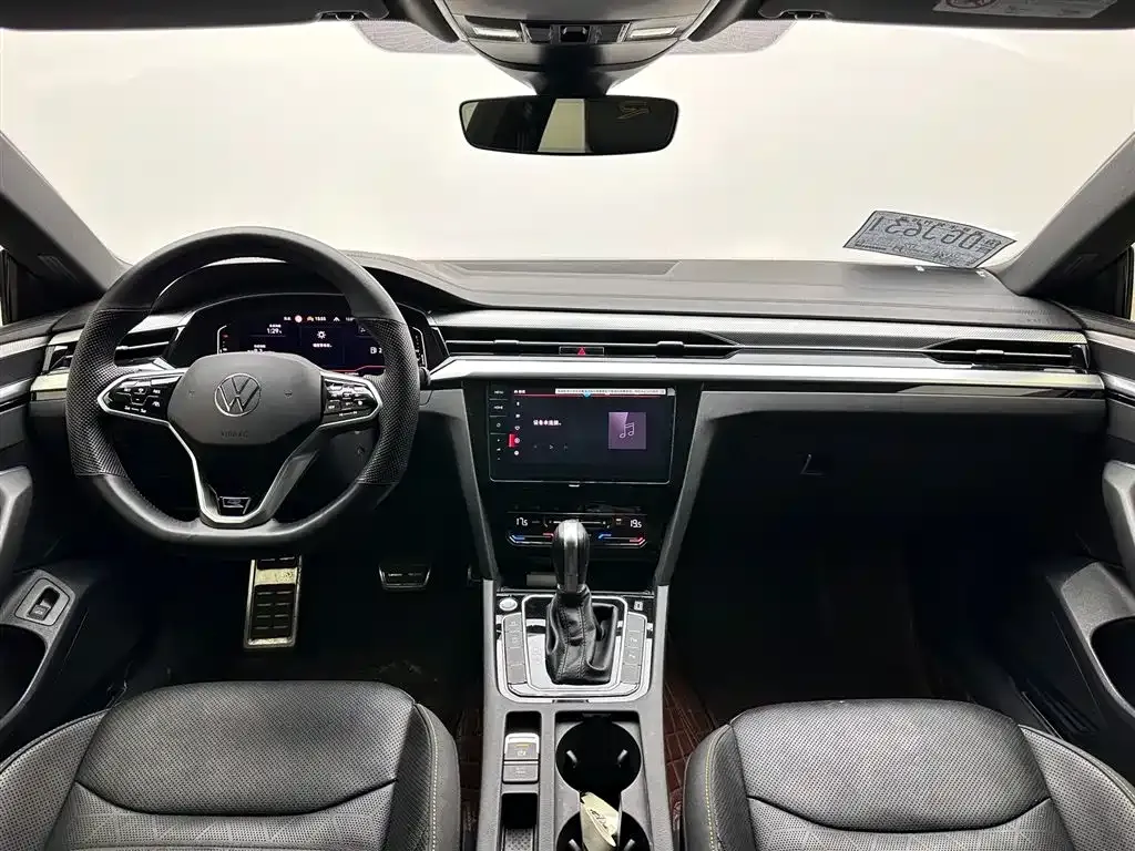 Volkswagen CC 2023 из CN, фото 4