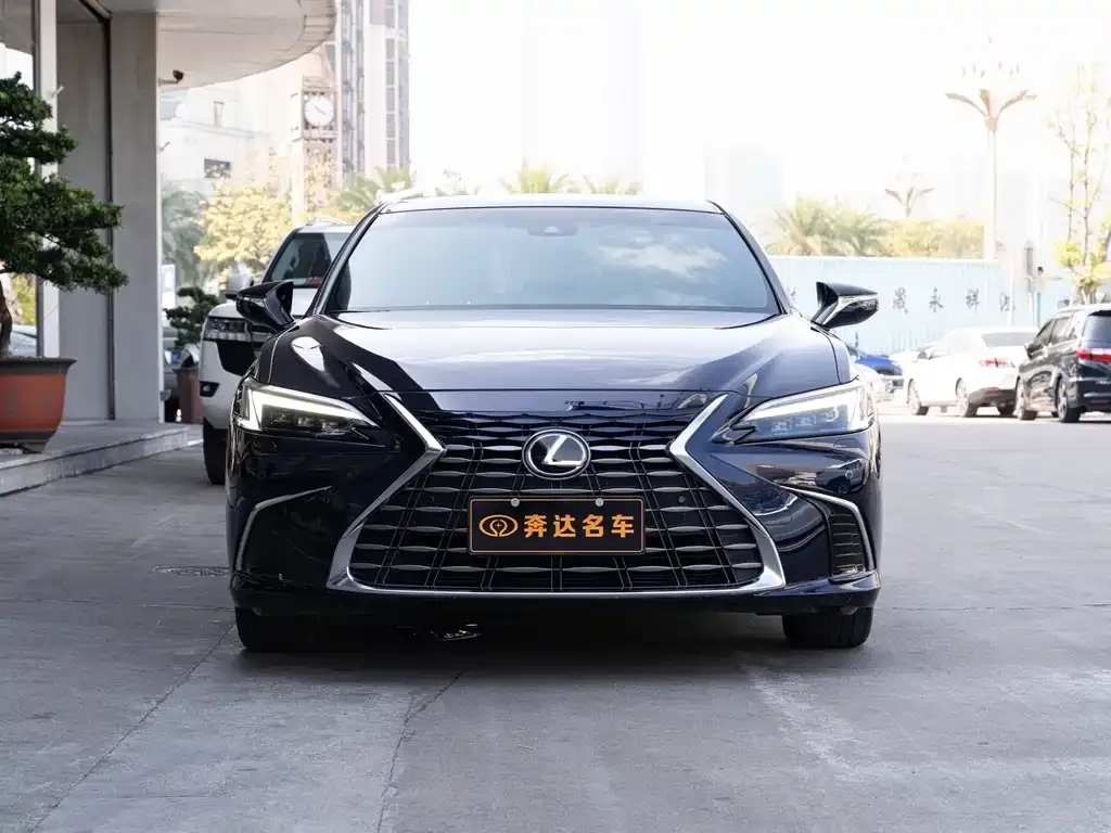 Lexus ES 2025 из CN, фото 10