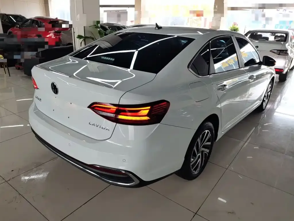 Volkswagen Lavida 2023 из CN, фото 9