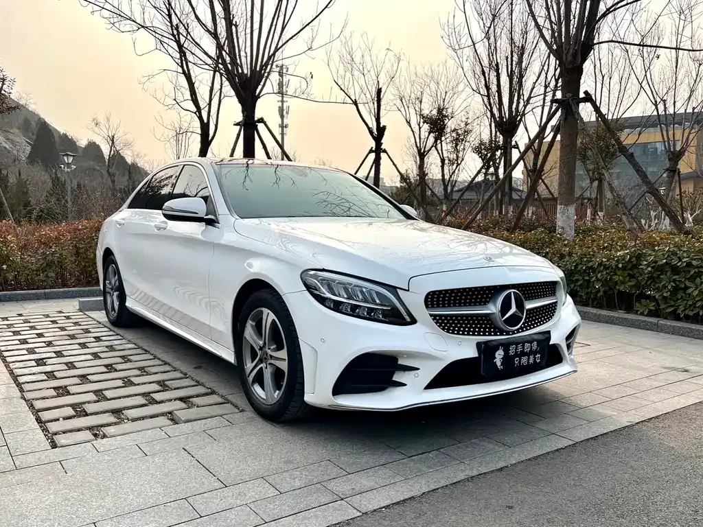 Mercedes-Benz C-Class — фото 9