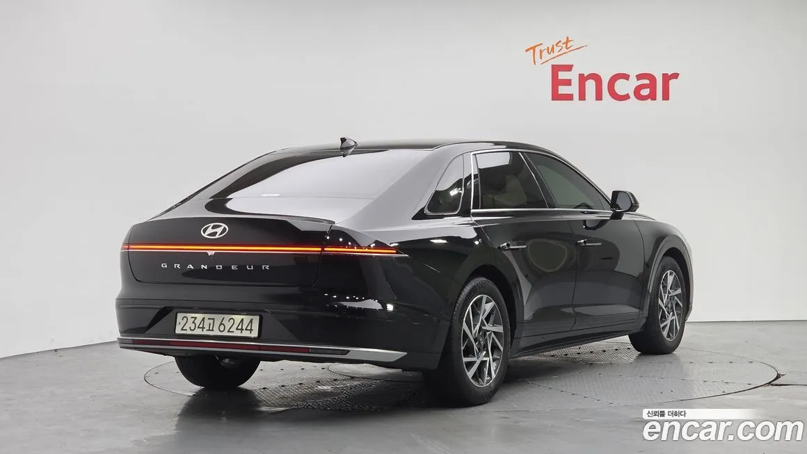 Hyundai Grandeur 2023 из KR, фото 2