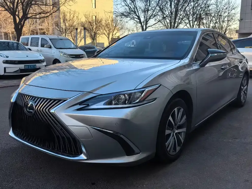 Lexus ES 2021 из CN, фото 7