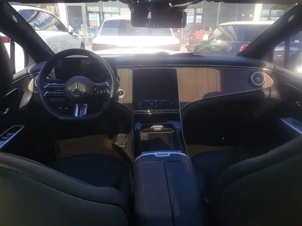 Mercedes-Benz EQE 2024 из CN, фото 2