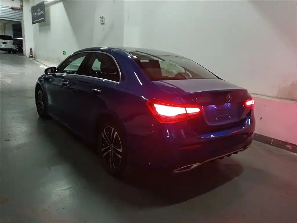 Mercedes-Benz A-Class 2023 из CN, фото 2