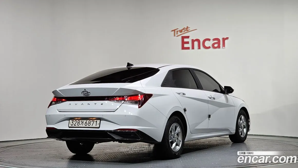Hyundai AVANTE — фото 2