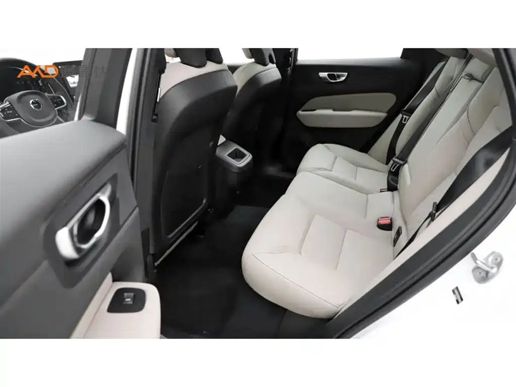 Volvo XC60 2026 из CN, фото 5
