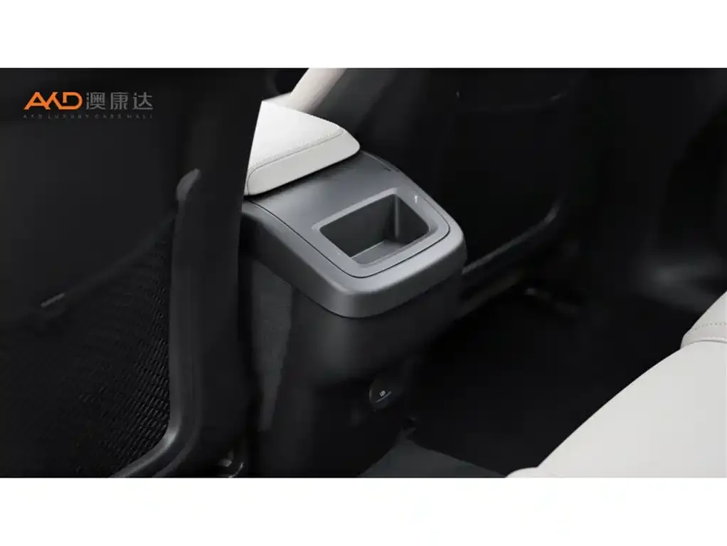 Volvo XC60 2026 из CN, фото 3