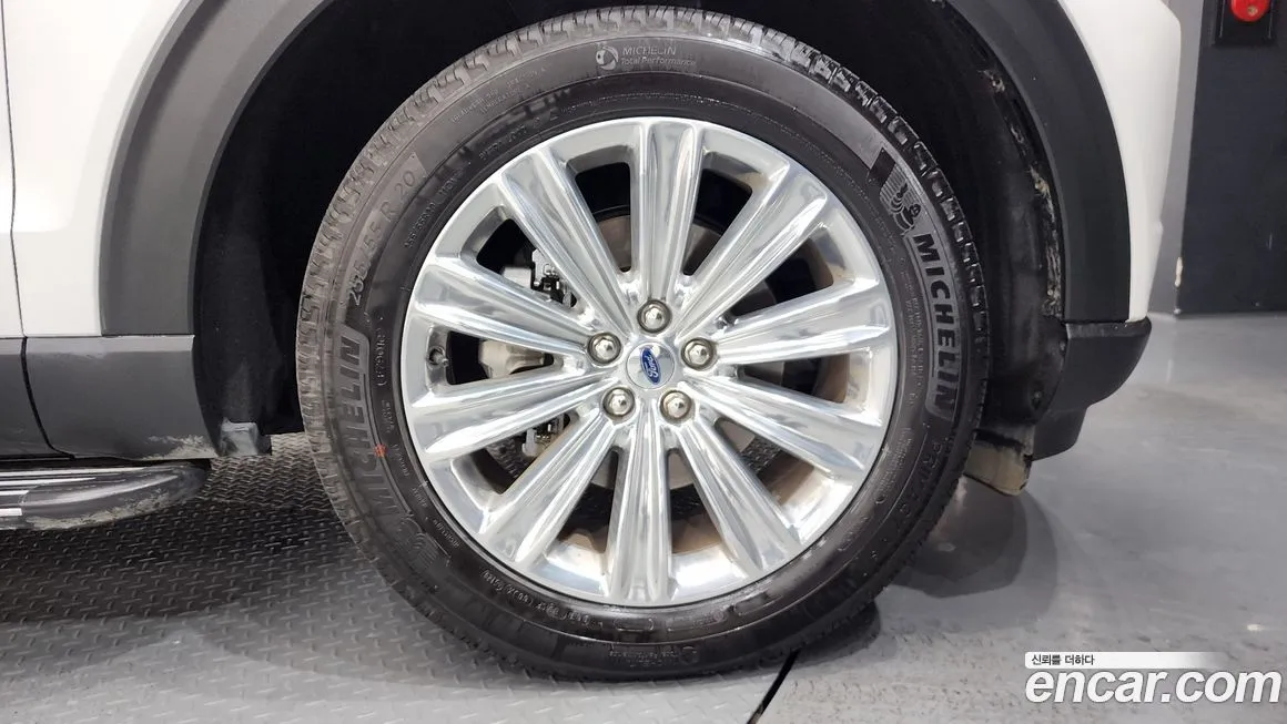 Ford Explorer 2021 из KR, фото 8