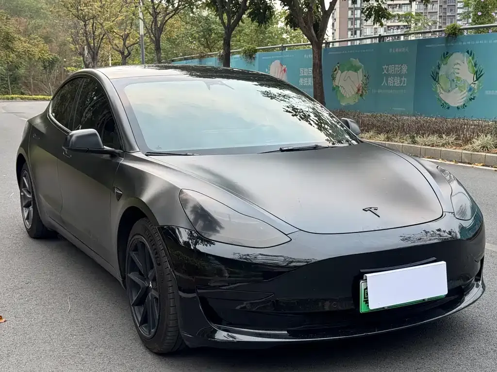 Tesla Model 3 — фото 7