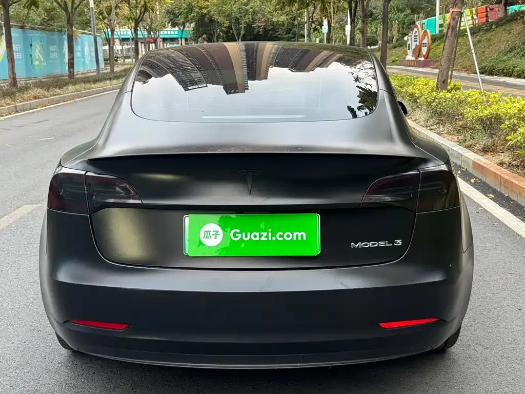 Tesla Model 3 — фото 10