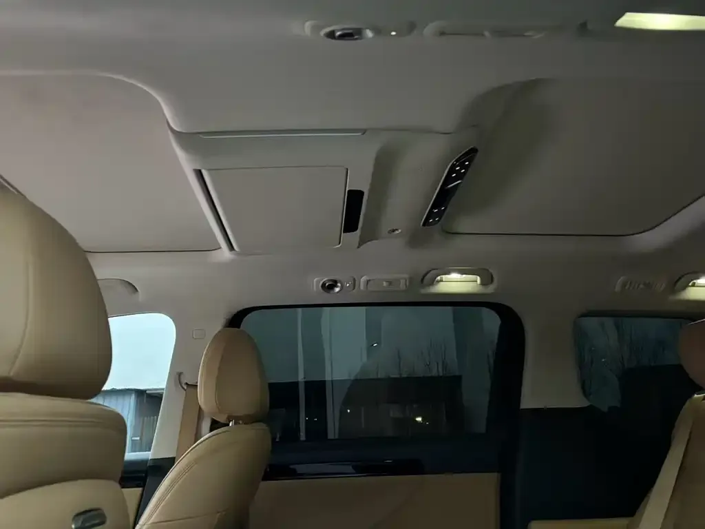 GAC Motor E8 Hybrid — фото 2