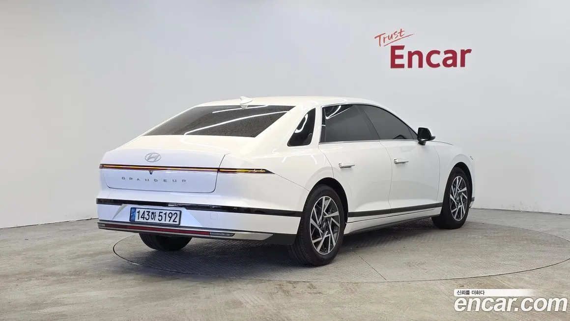 Hyundai Grandeur 2023 из KR, фото 5