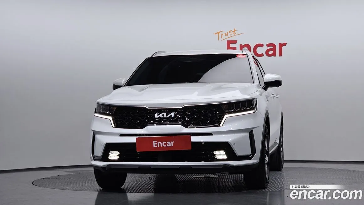 Kia Sorento — фото 8