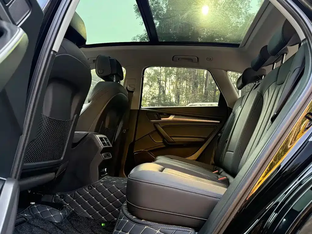 Audi Q5L 2023 из CN, фото 4