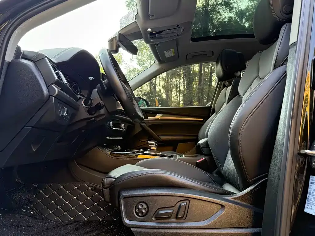 Audi Q5L 2023 из CN, фото 7