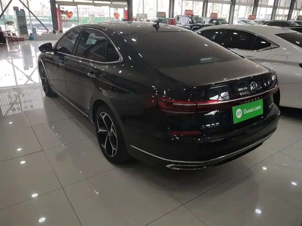 Volkswagen Passat — фото 9
